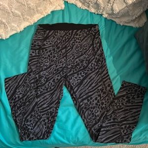 VS Pink Sport Tight
